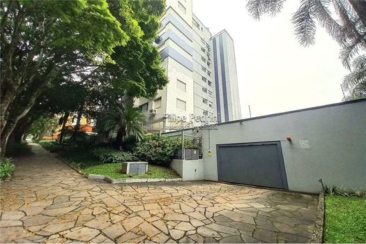 Foto 3 do(a) Apartamento de 3 quartos à venda em Passo da Areia, Porto Alegre