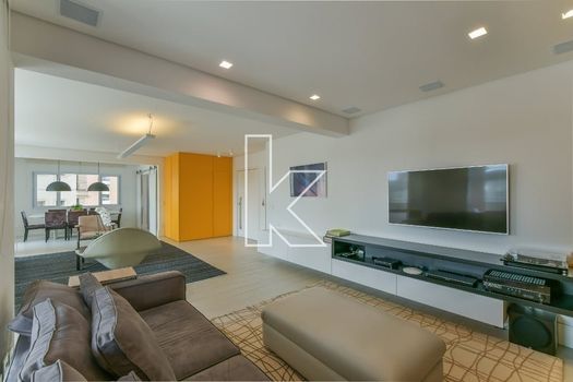 Foto 3 do(a) Apartamento de 3 quartos à venda em Vila Nova Conceição, São Paulo