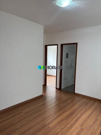 Foto 2 do(a) Apartamento de 2 quartos à venda em João Pinheiro, Belo Horizonte