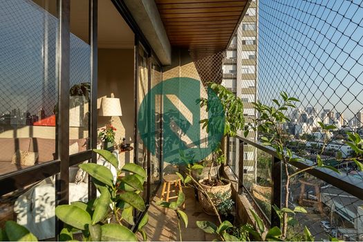 Foto 12 do(a) Apartamento de 3 quartos à venda em Jardim das Bandeiras, São Paulo