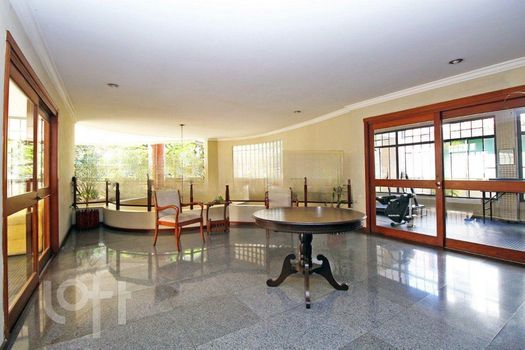 Foto 5 do(a) Apartamento de 3 quartos à venda em Três Figueiras, Porto Alegre