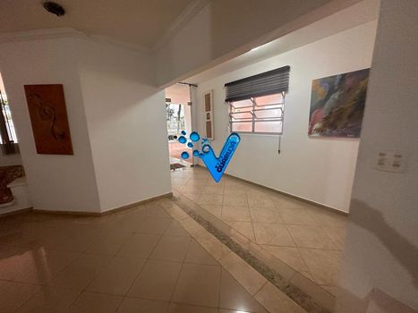 Foto 4 do(a) Apartamento de 2 quartos à venda em Jardim Virgínia, Guarujá