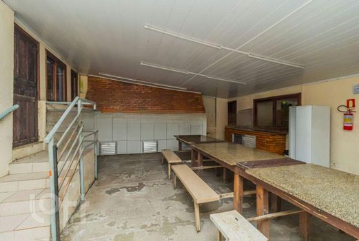 Foto 48 do(a) Apartamento de 2 quartos à venda em Cristal, Porto Alegre