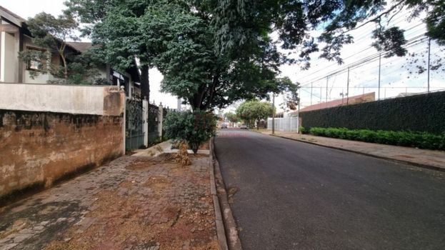 Foto 1 do(a) Terreno false à venda em Zona 05, Maringá