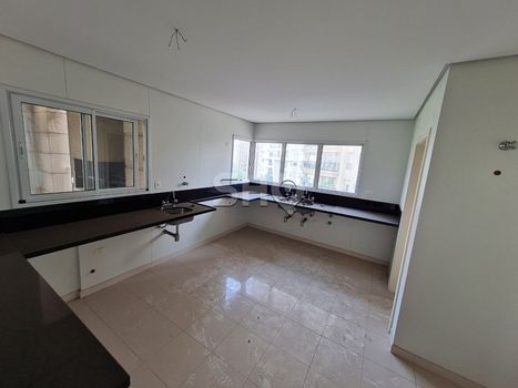 Foto 11 do(a) Apartamento de 4 quartos à venda em Jardim Fonte do Morumbi, São Paulo