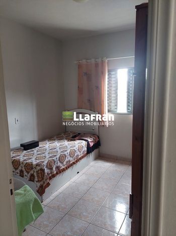 Foto 9 do(a) Casa de 4 quartos à venda em Jardim Macedônia, São Paulo
