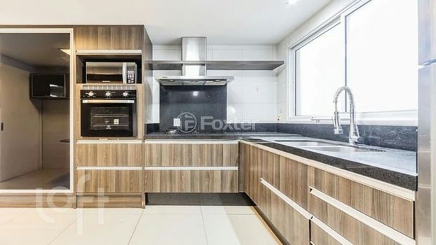 Foto 9 do(a) Apartamento de 3 quartos à venda em Jardim Europa, Porto Alegre