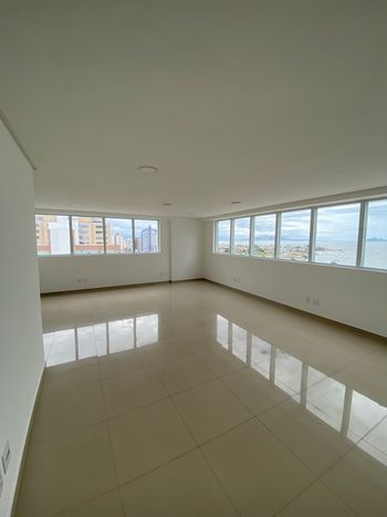 Foto 2 do(a) Sala / Conjunto Comercial false à venda em Estreito, Florianópolis