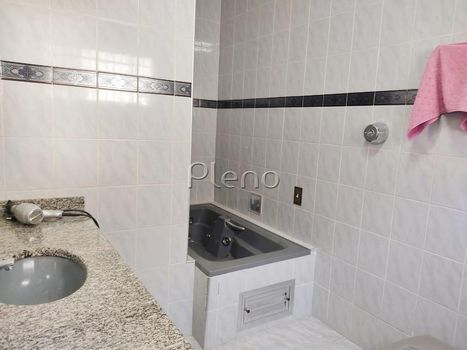 Foto 15 do(a) Casa em Condomínio false à venda em Parque da Figueira, Campinas