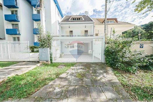 Foto 45 do(a) Casa de 3 quartos à venda em Água Verde, Curitiba