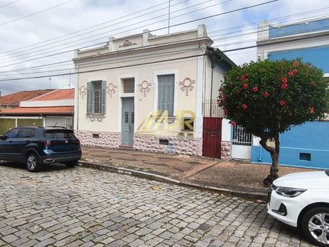 Foto 2 do(a) Casa de 4 quartos à venda em Vila Industrial, Campinas