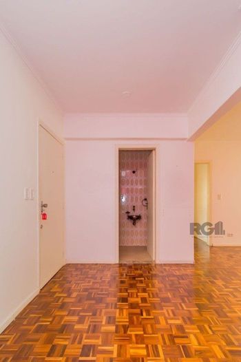 Foto 6 do(a) Flat de 3 quartos à venda em Menino Deus, Porto Alegre