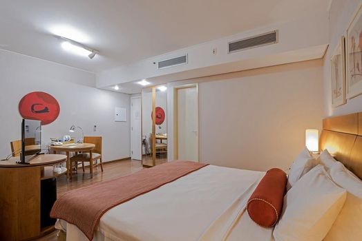 Foto 1 do(a) Flat de 1 quartos à venda em Indianópolis, São Paulo