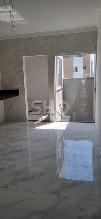 Foto 5 do(a) Casa de 2 quartos à venda em Vila Carolina, São Paulo