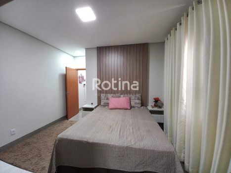 Foto 11 do(a) Casa em Condomínio de 3 quartos à venda em Jardim Holanda, Uberlândia
