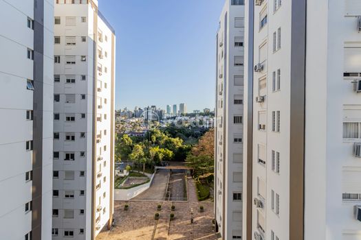 Foto 5 do(a) Apartamento de 2 quartos à venda em Boa Vista, Porto Alegre
