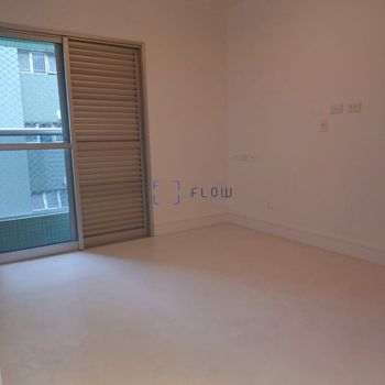 Foto 15 do(a) Apartamento de 3 quartos para alugar em Real Parque, São Paulo