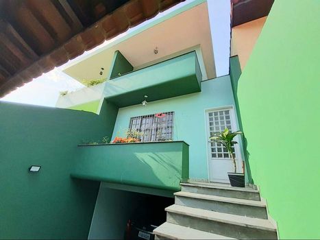 Foto 6 do(a) Casa de 4 quartos à venda em Parque Marajoara, Santo André
