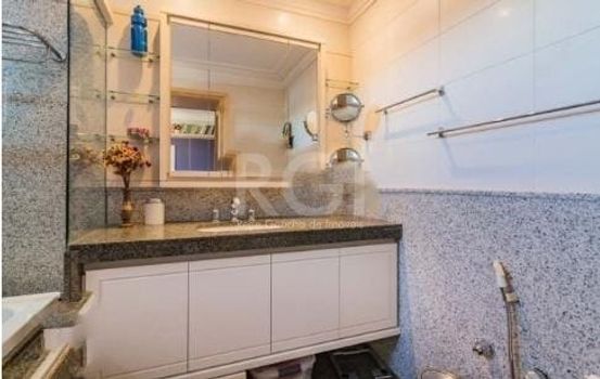 Foto 19 do(a) Cobertura de 3 quartos à venda em Petrópolis, Porto Alegre