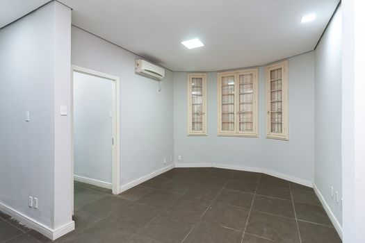 Foto 7 do(a) Sala / Conjunto Comercial de 4 quartos à venda em São João, Porto Alegre