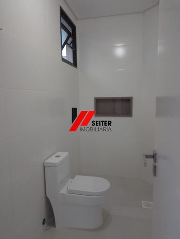 Foto 16 do(a) Casa de 4 quartos à venda em Ponta das Canas, Florianópolis