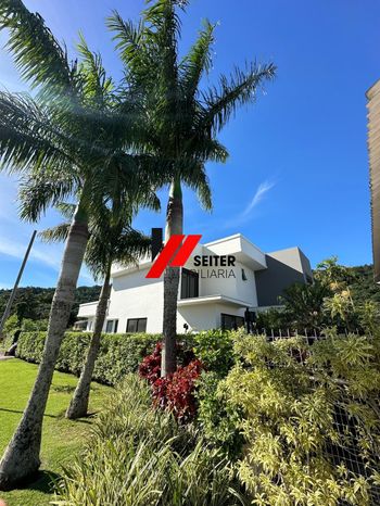 Foto 19 do(a) Casa de 4 quartos à venda em Ponta das Canas, Florianópolis