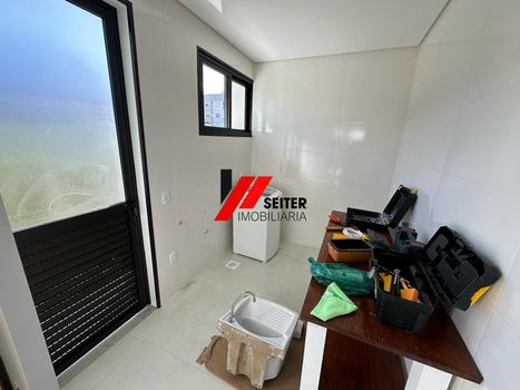 Foto 17 do(a) Casa de 4 quartos à venda em Ponta das Canas, Florianópolis