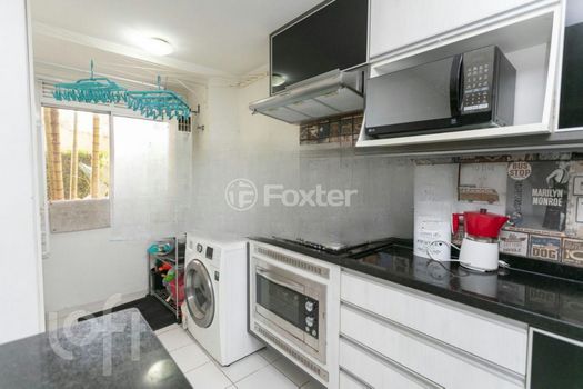 Foto 4 do(a) Apartamento de 3 quartos à venda em Jardim Carvalho, Porto Alegre