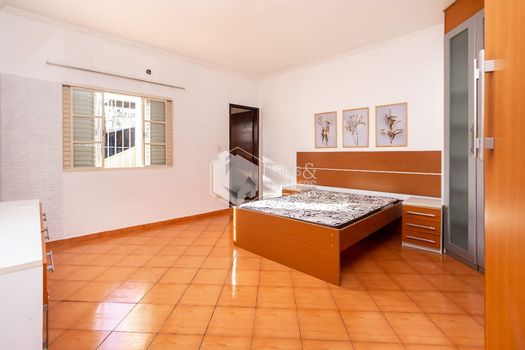 Foto 20 do(a) Casa de 4 quartos à venda em Vila Zat, São Paulo