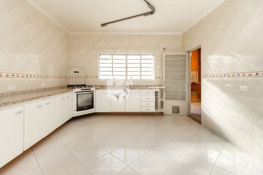 Foto 42 do(a) Casa de 4 quartos à venda em Vila Zat, São Paulo