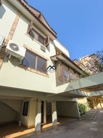 Foto 1 do(a) Casa em Condomínio de 3 quartos à venda em Menino Deus, Porto Alegre
