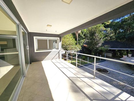 Foto 18 do(a) Casa em Condomínio de 4 quartos para alugar em Chácara Moinho Velho, Carapicuíba