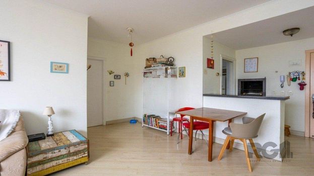 Foto 8 do(a) Flat de 3 quartos à venda em Jardim Botânico, Porto Alegre