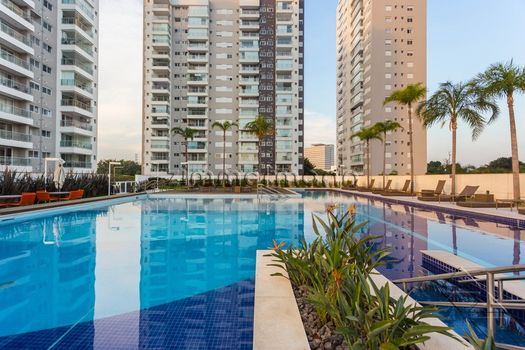 Foto 1 do(a) Apartamento de 3 quartos à venda em Vila Anastácio, São Paulo