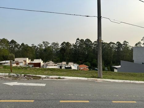 Foto 2 do(a) Terreno false à venda em Aldeia da Serra, Barueri