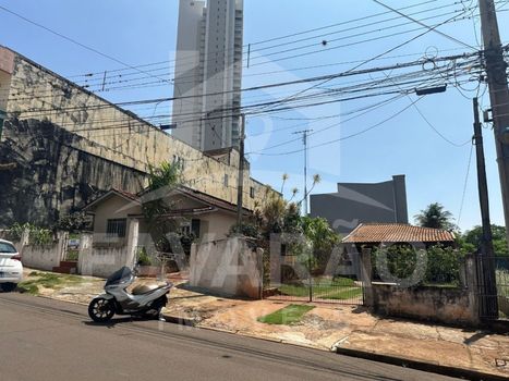 Foto 4 do(a) Terreno false à venda em Vila Bosque, Maringá