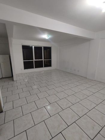 Foto 2 do(a) Sala / Conjunto Comercial false à venda em Vila Santo Ângelo, Cachoeirinha