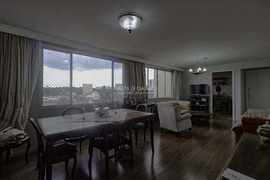 Foto 4 do(a) Apartamento de 3 quartos à venda em Alto da Rua XV, Curitiba
