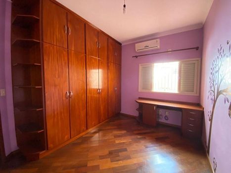 Foto 5 do(a) Casa de 4 quartos à venda em Centro, Araçatuba