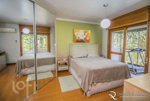 Foto 13 do(a) Apartamento de 3 quartos à venda em Rio Branco, Porto Alegre