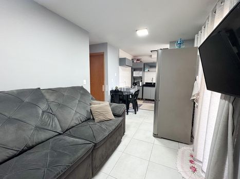 Foto 3 do(a) Apartamento de 2 quartos à venda em Novo Mundo, Curitiba