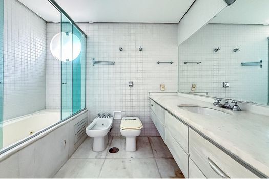 Foto 13 do(a) Apartamento de 4 quartos à venda em Jardim Londrina, São Paulo