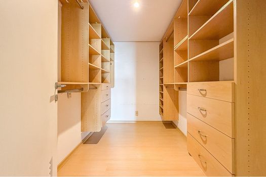 Foto 14 do(a) Apartamento de 4 quartos à venda em Jardim Londrina, São Paulo
