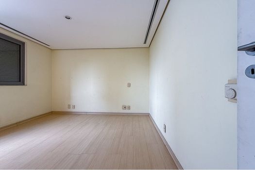 Foto 12 do(a) Apartamento de 4 quartos à venda em Jardim Londrina, São Paulo