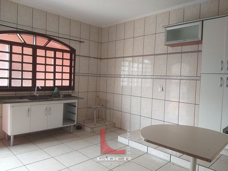 Foto 3 do(a) Casa de 4 quartos à venda em Chácaras Luzia Vicente, Bragança Paulista