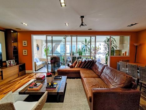 Foto 1 do(a) Apartamento de 3 quartos à venda em Itaim Bibi, São Paulo