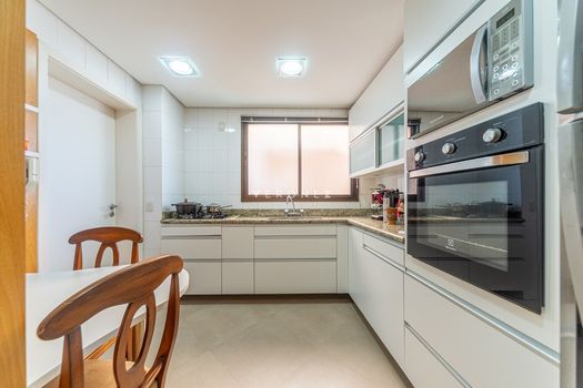 Foto 16 do(a) Apartamento de 3 quartos à venda em Rio Branco, Porto Alegre