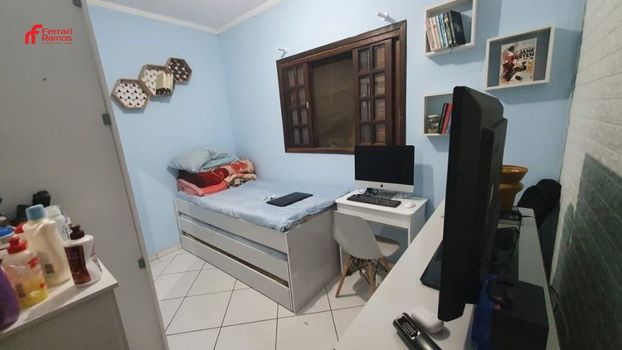 Foto 2 do(a) Casa de 3 quartos à venda em Cidade Jardim Cumbica, Guarulhos