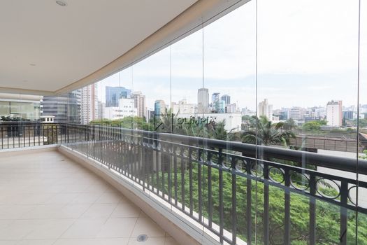 Foto 3 do(a) Apartamento de 4 quartos à venda em Vila Nova Conceição, São Paulo