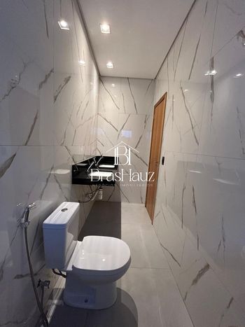 Foto 12 do(a) Casa de 3 quartos à venda em Parque Atheneu, Goiânia